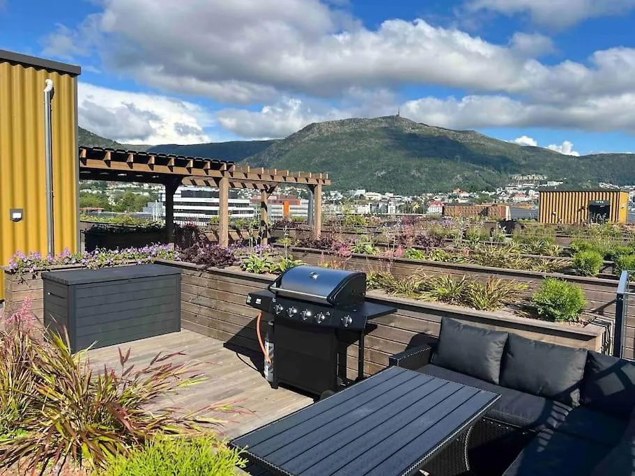 Apartment Sentrums-Naer Leilighet Med Sjoutsikt Bergen